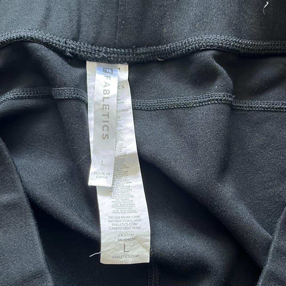 Fabletics Pants Size Large - Picture 5 of 7